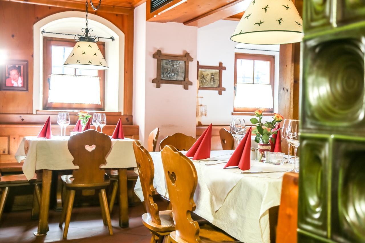 Gasthof Simmerlwirt Sankt Leonhard  Bagian luar foto