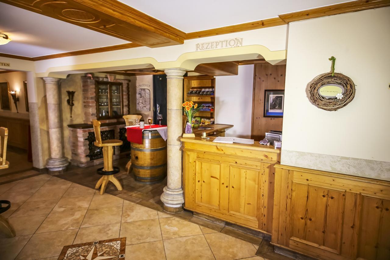 Gasthof Simmerlwirt Sankt Leonhard  Bagian luar foto