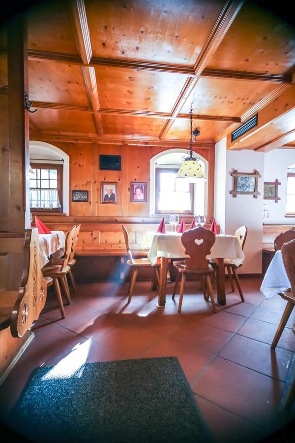 Gasthof Simmerlwirt Sankt Leonhard  Bagian luar foto